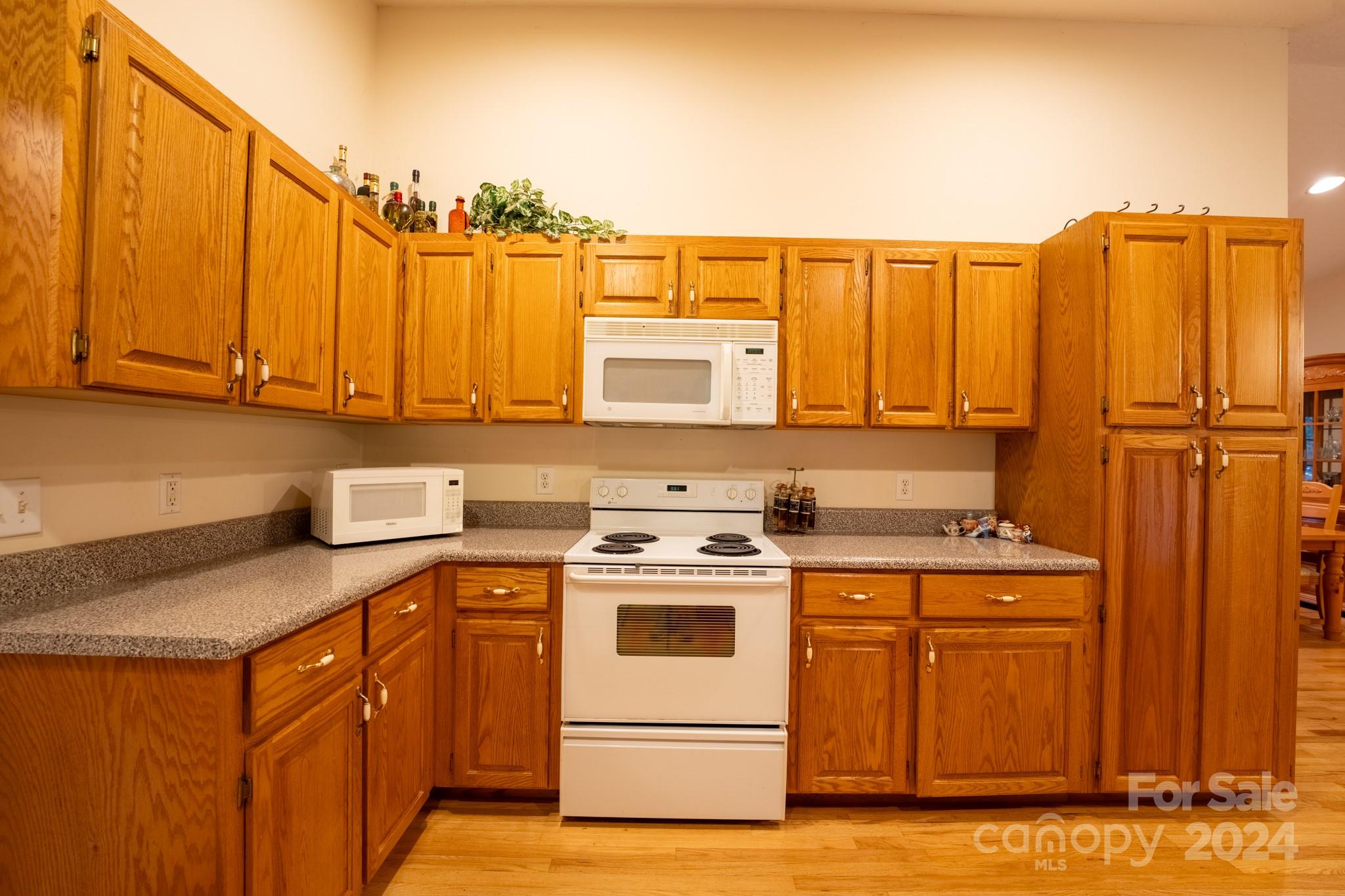 63 North Pointe Road Sylva, NC 28779 - Photo 7 of 27 Gallery Image 7