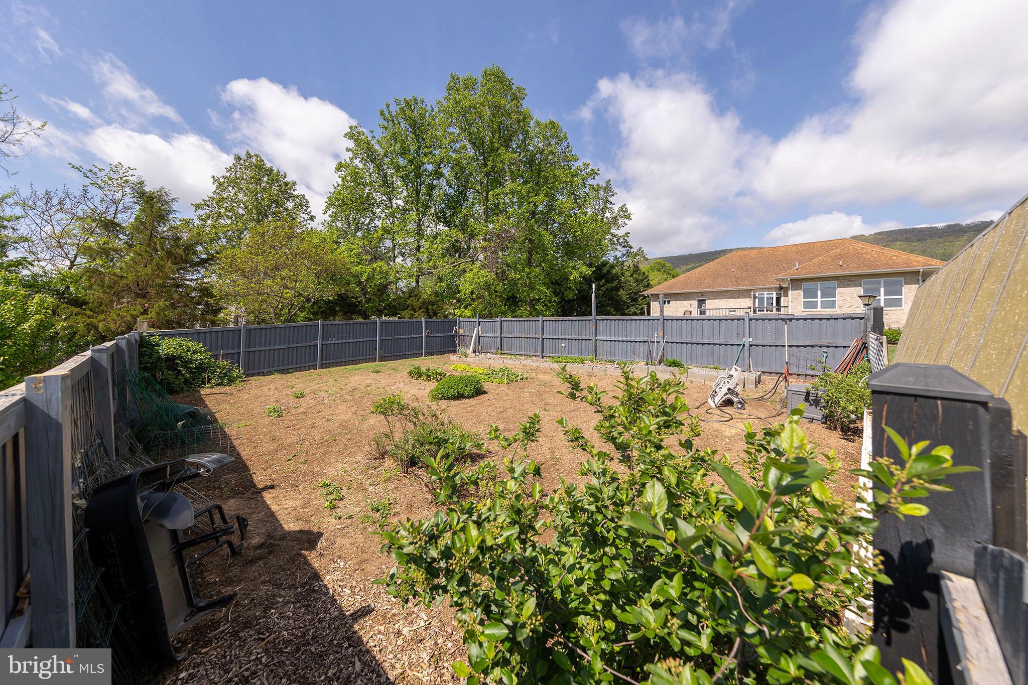 237 Aspen Trail Winchester, VA 22602 - Photo 55 of 69 Fenced garden area