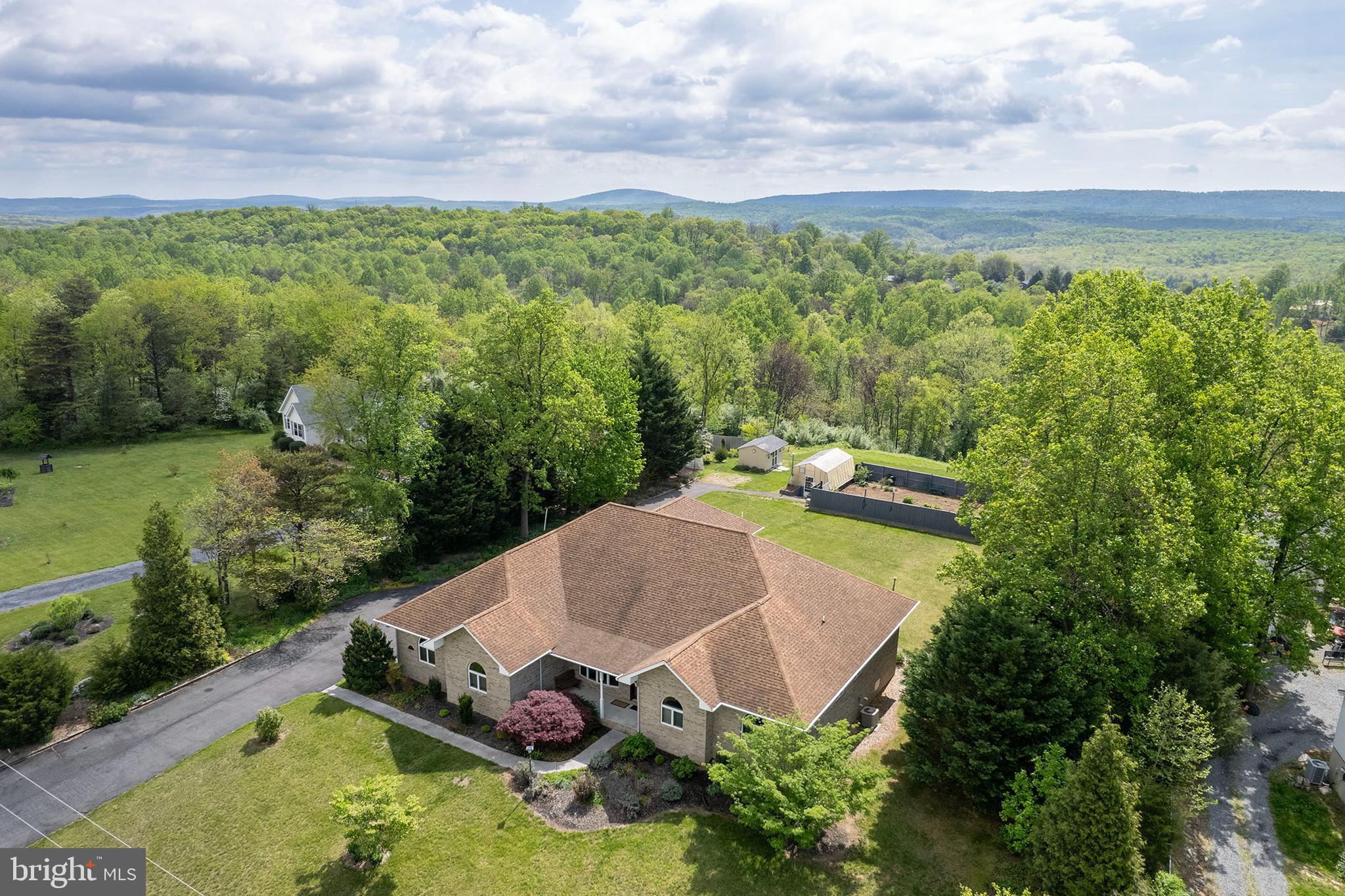 237 Aspen Trail Winchester, VA 22602 - Photo 65 of 69 an aerial view of a house with a yard