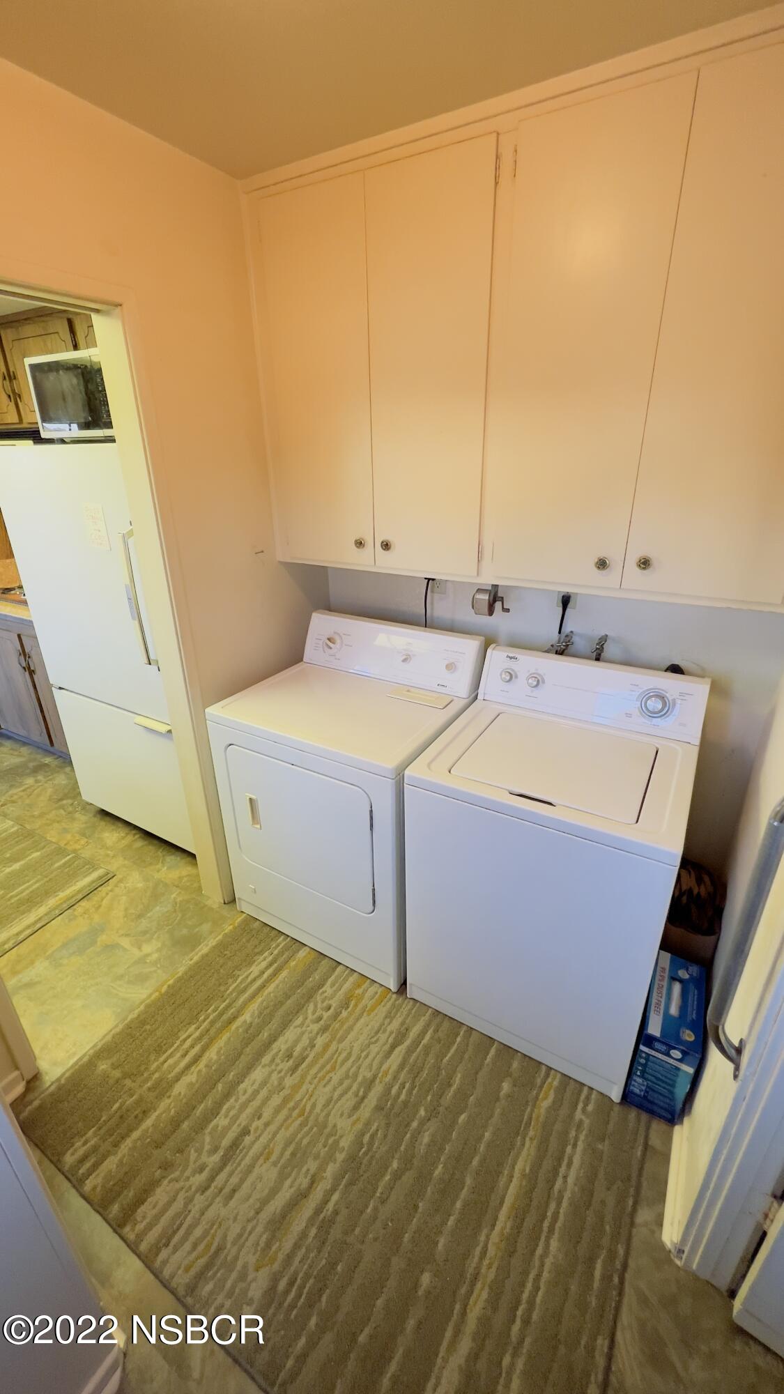 111 Mizar Place Lompoc, CA 93436 - Photo 23 of 31 a room with a bed