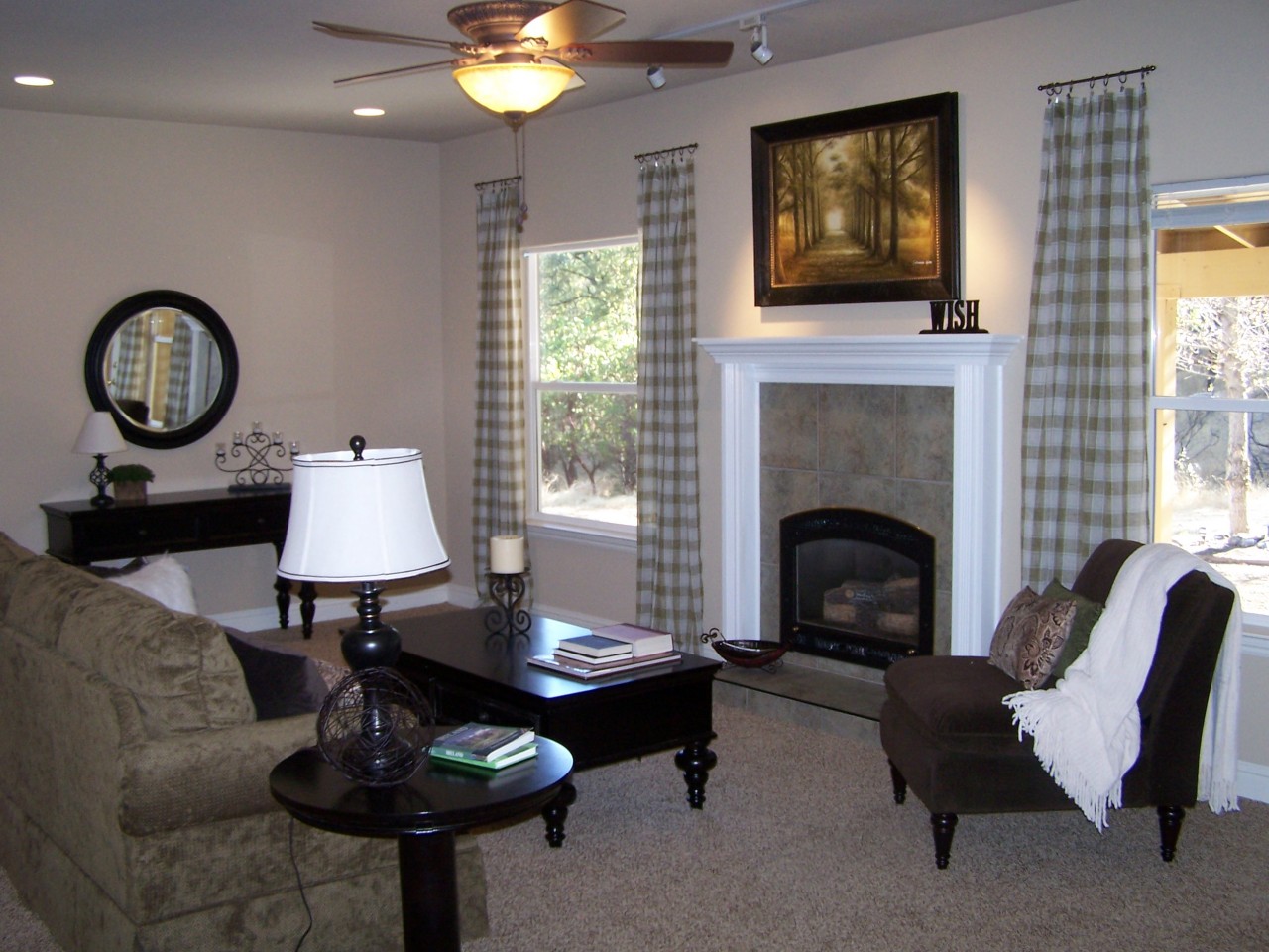 8286 Maynard Road Palo Cedro, CA 96073 - Photo 2 of 11 Living Room