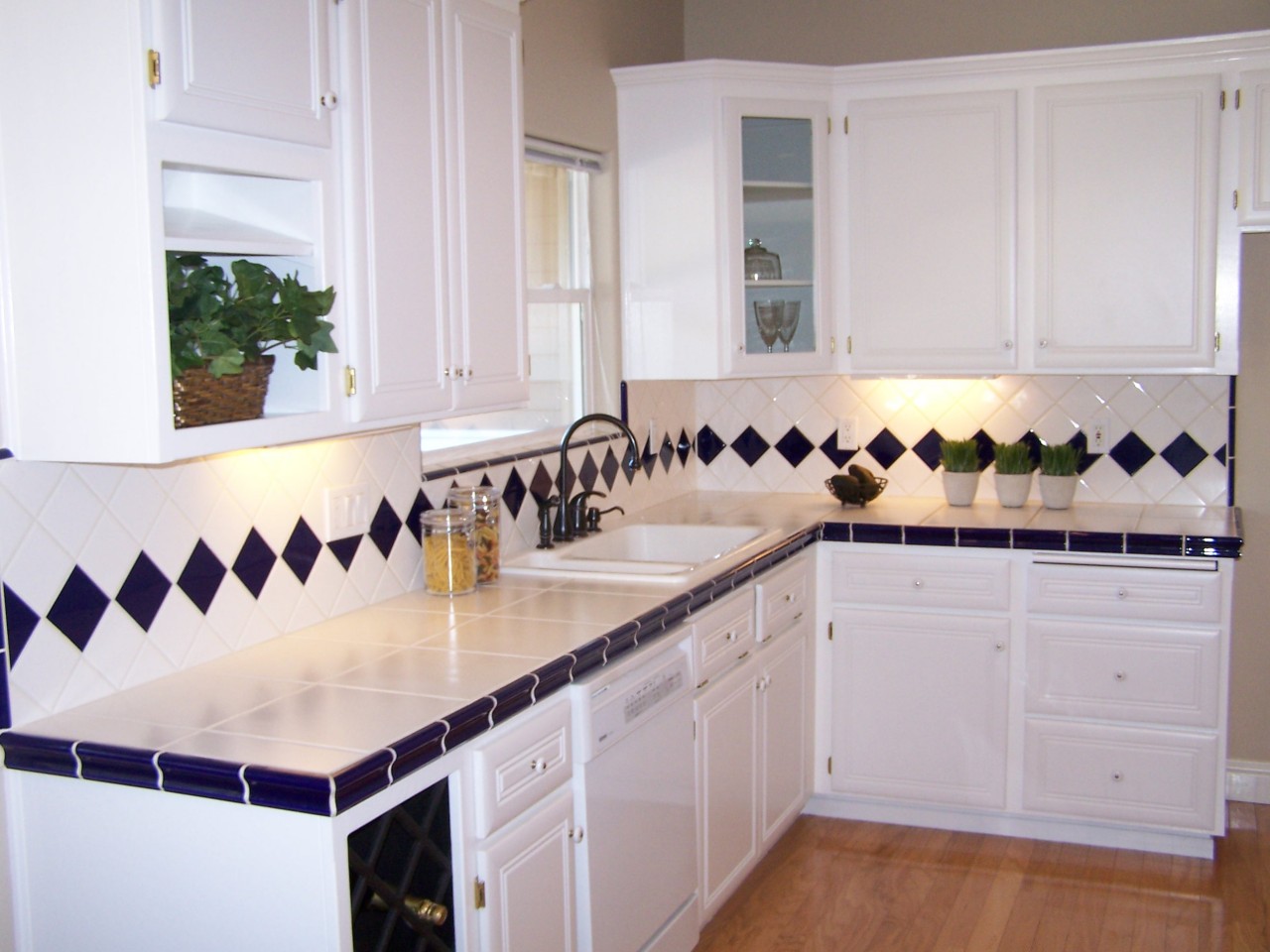 8286 Maynard Road Palo Cedro, CA 96073 - Photo 4 of 11 Kitchen