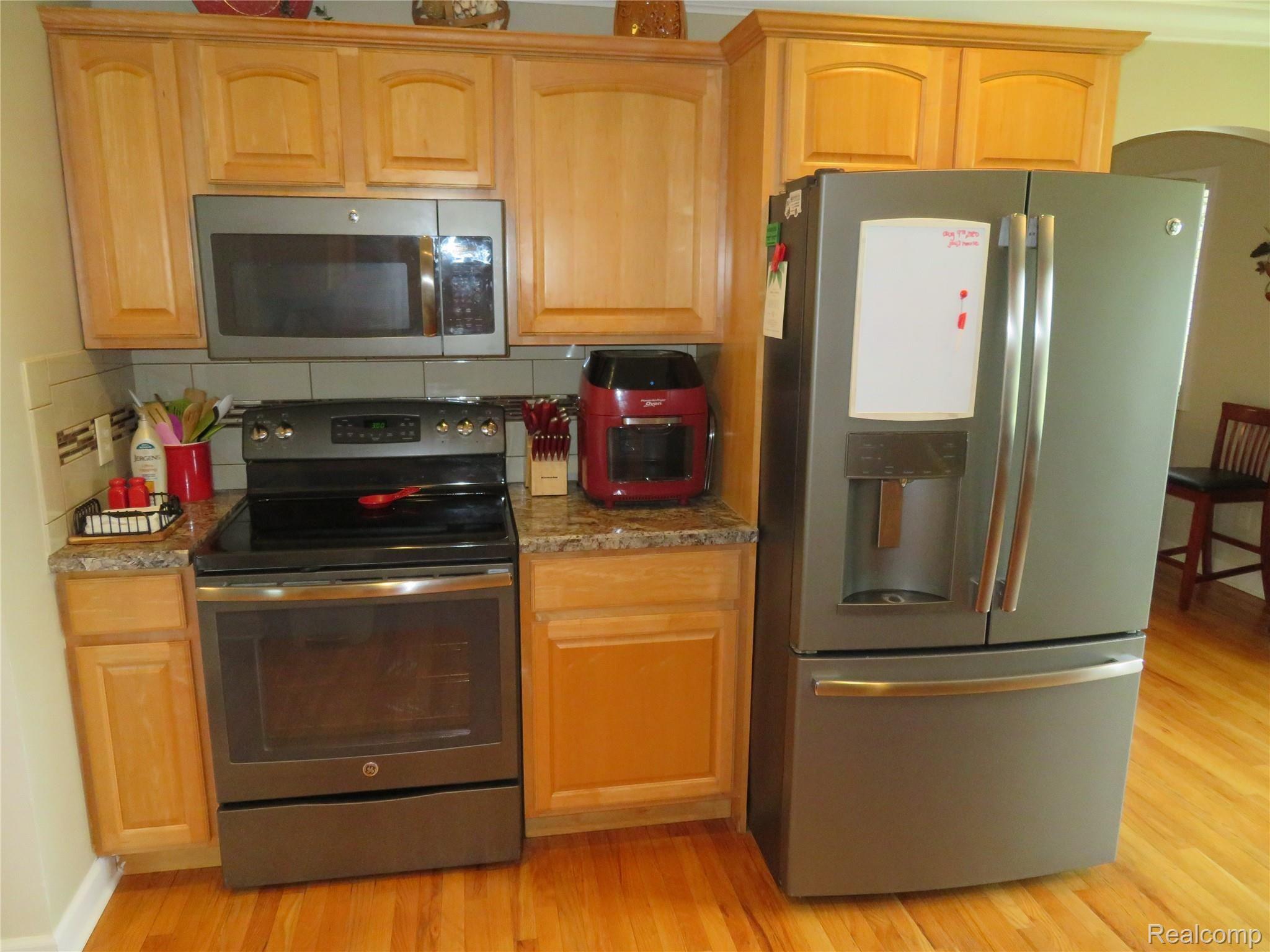 1433 Reid Road Grand Blanc, MI 48439 - Photo 4 of 45 IMG_1123.JPG