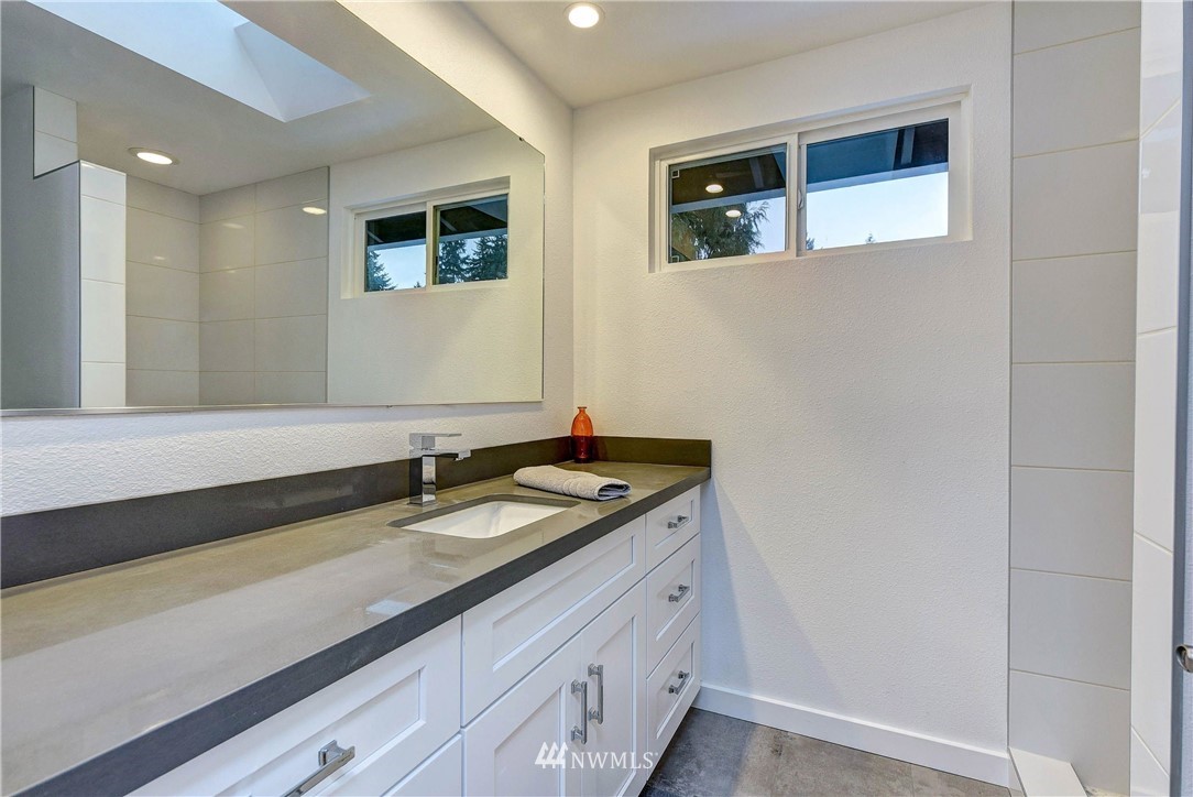 3103 Rim Drive Everett, WA 98208 - Photo 25 of 36 Gallery Image 25