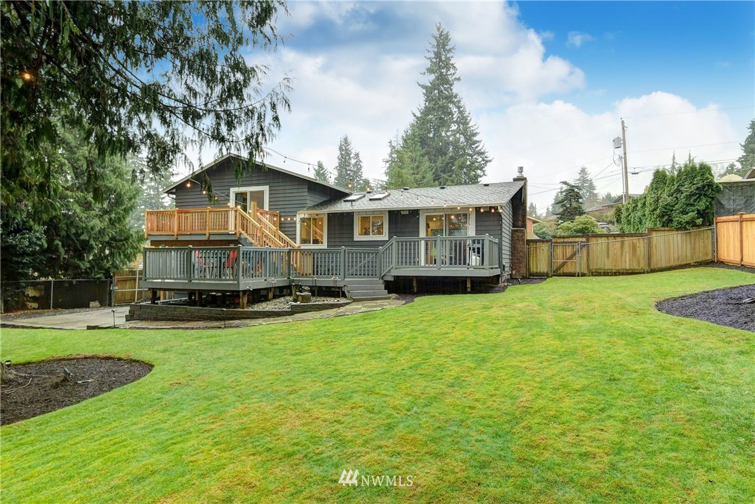 3103 Rim Drive Everett, WA 98208 - Photo 10 of 36 Gallery Image 10