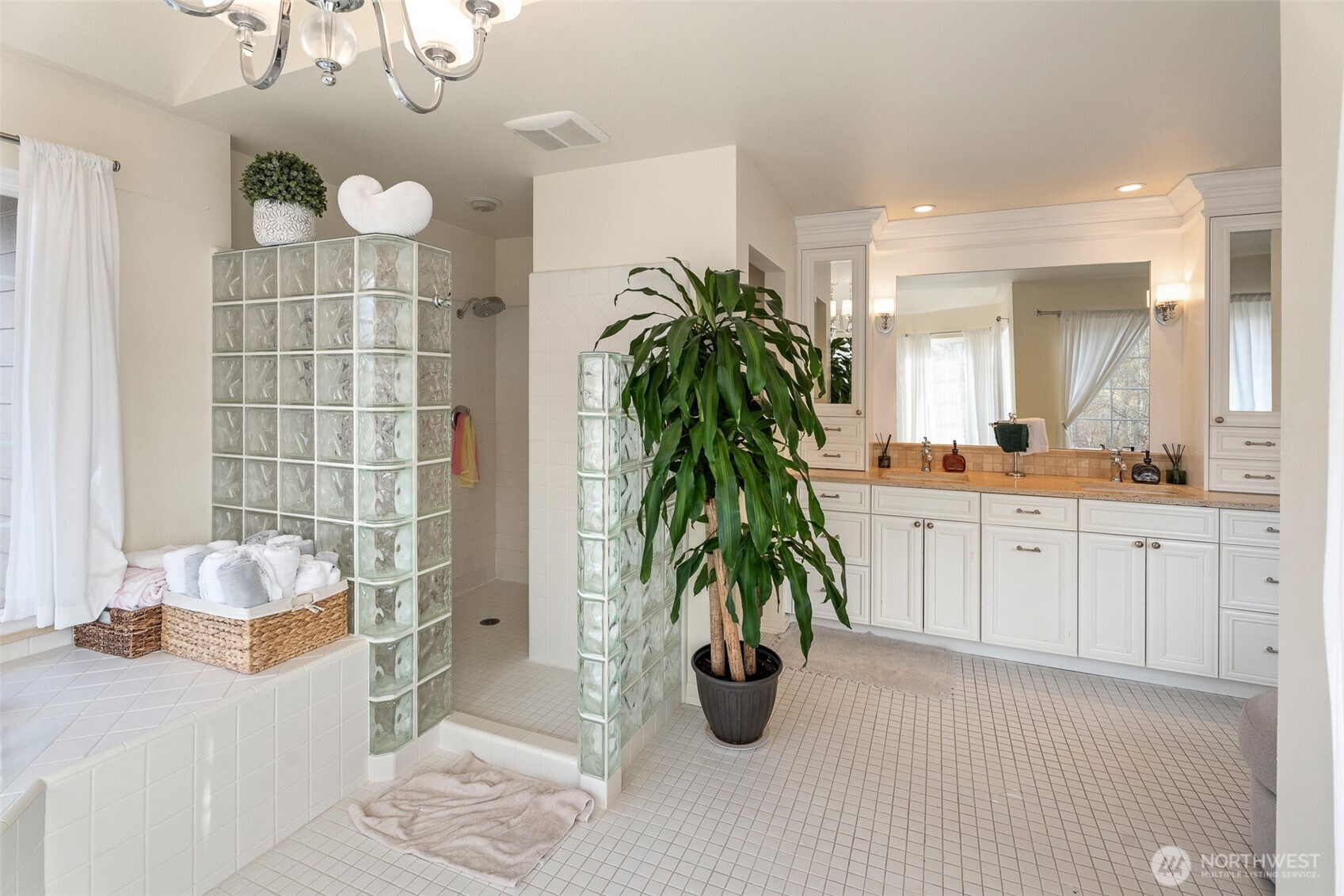 1918 Broadview Wenatchee, WA 98801 - Photo 17 of 40