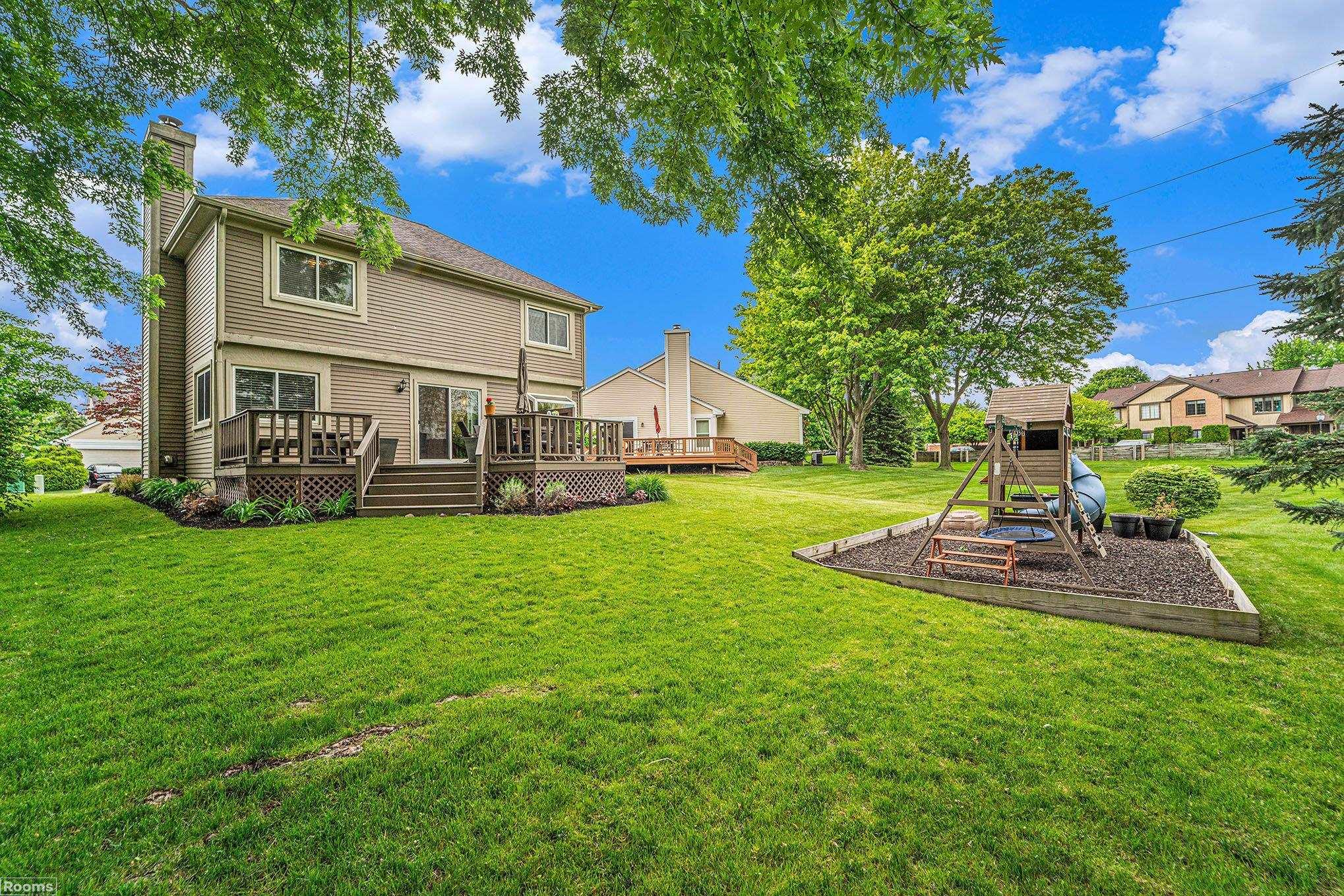 464 Farmridge Court Rochester Hills, MI 48307 - Photo 16 of 19