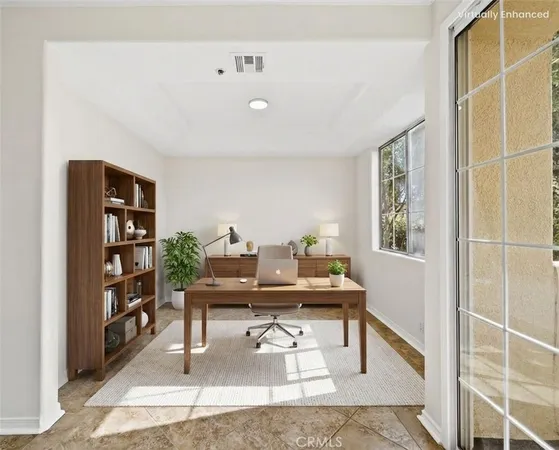 $699,999 | 10824 Bloomfield Street, Unit 108, North Hollywood, CA 91602