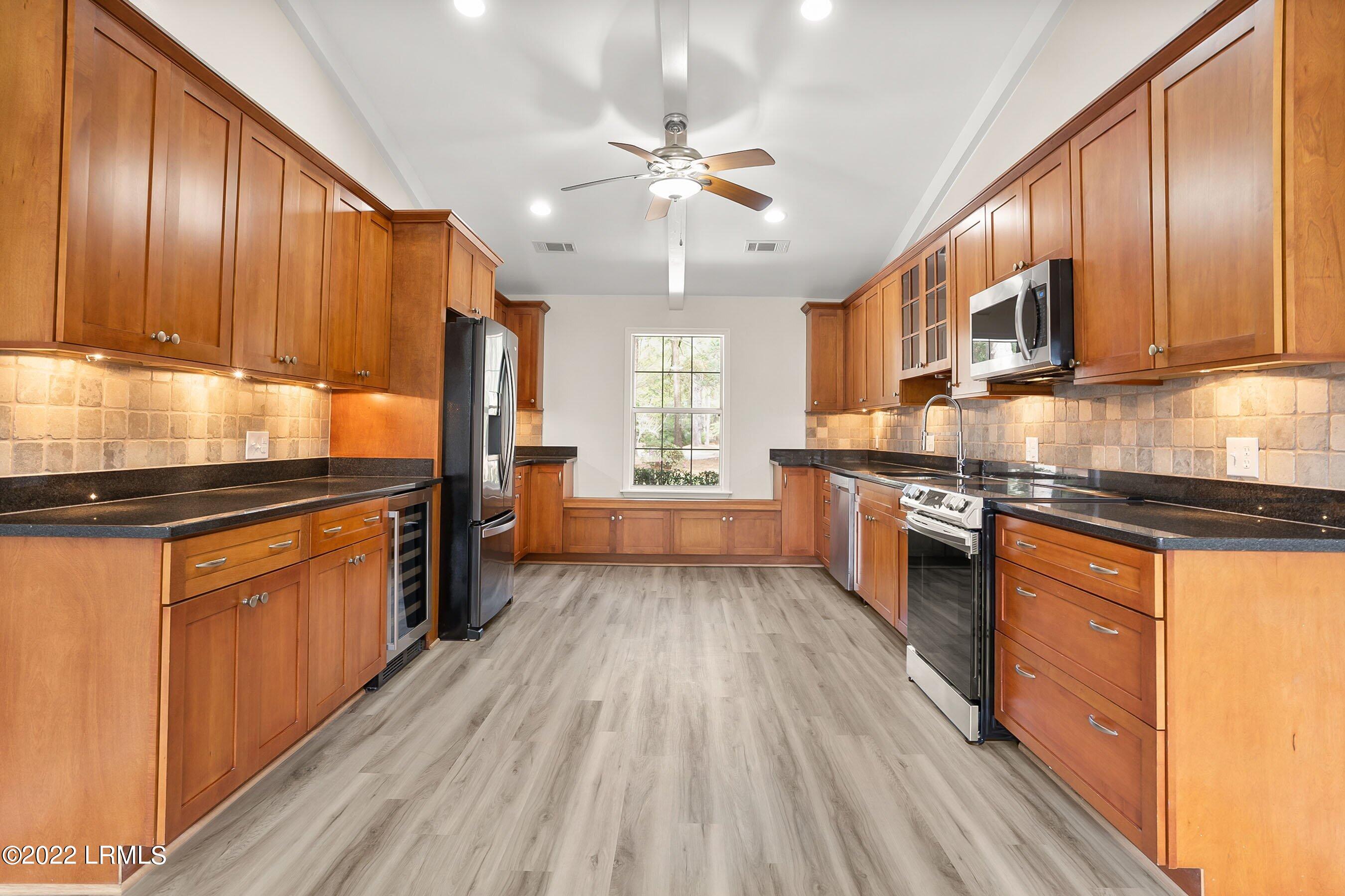 17 State Rd S-7-578 Beaufort, SC 29907 - Photo 1 of 41 DSC08488.jpg-SMALL
