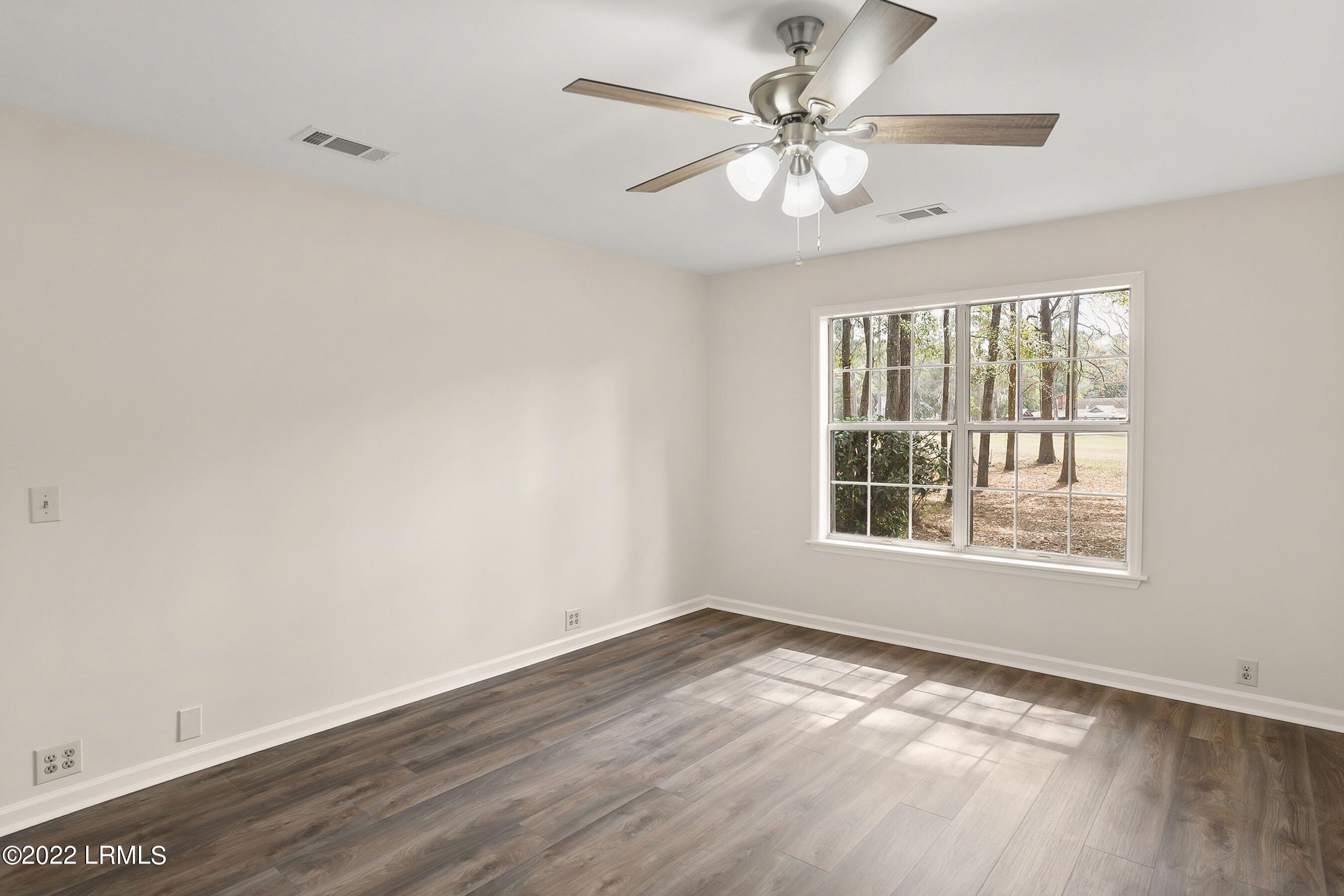 17 State Rd S-7-578 Beaufort, SC 29907 - Photo 15 of 41 DSC08415.jpg-SMALL