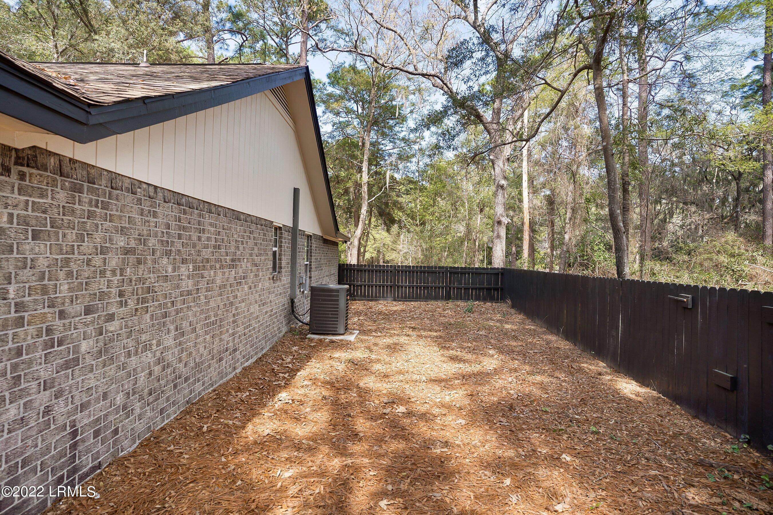 17 State Rd S-7-578 Beaufort, SC 29907 - Photo 35 of 41 DSC08580.jpg-SMALL