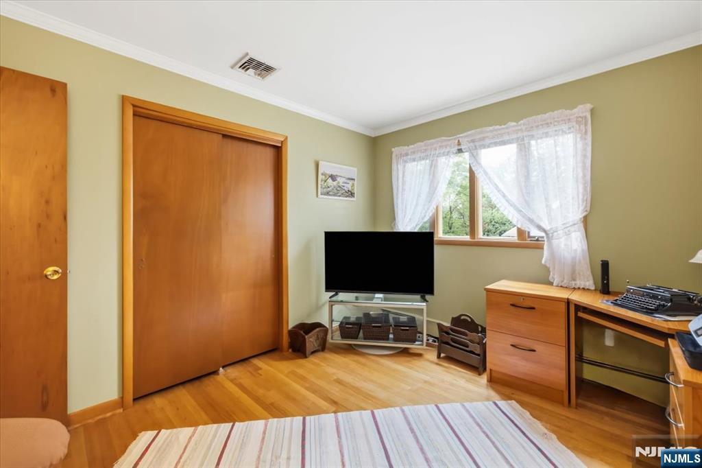 641 Antrim Road River Vale, NJ 07675 - Photo 22 of 45