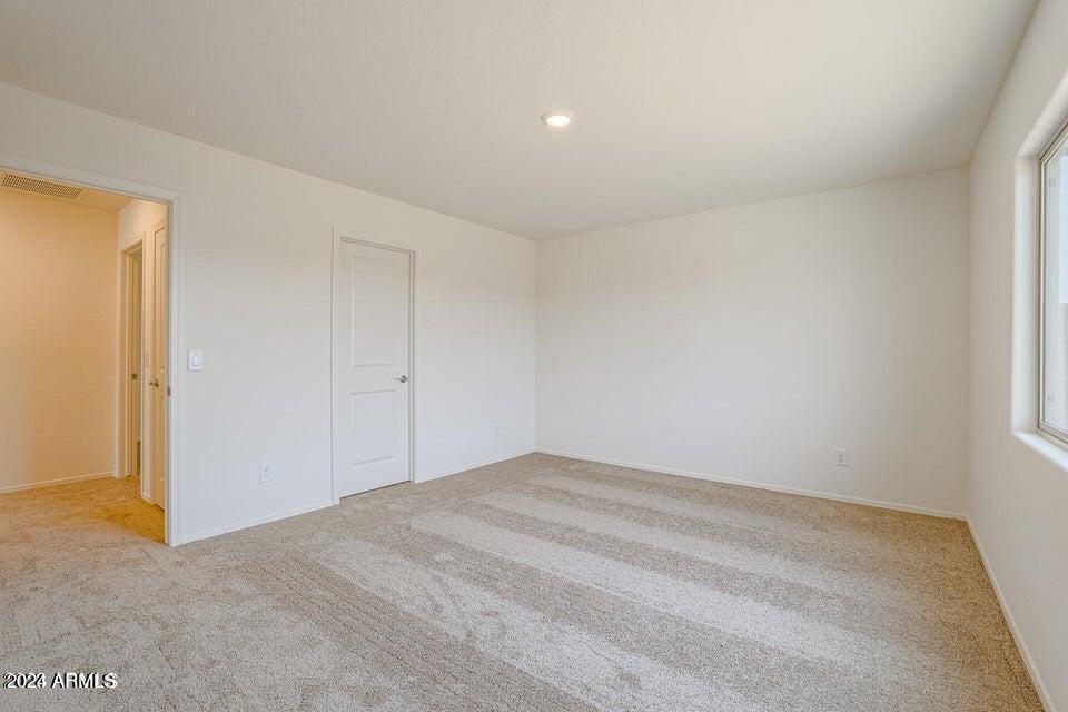 212 South Ash Street Florence, AZ 85132 - Photo 5 of 15 BIG MASTER BEDROOM