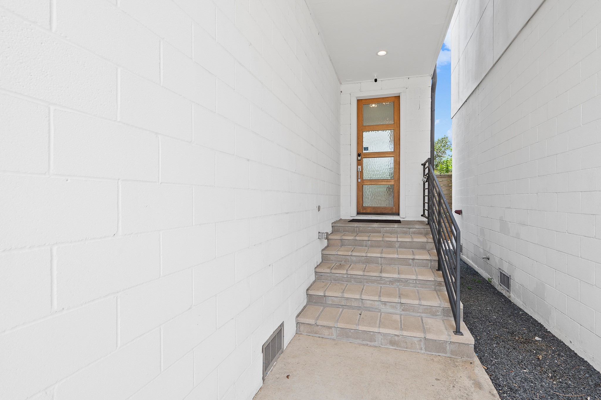 2239 North MacGregor Way Houston, TX 77004 - Photo 2 of 39