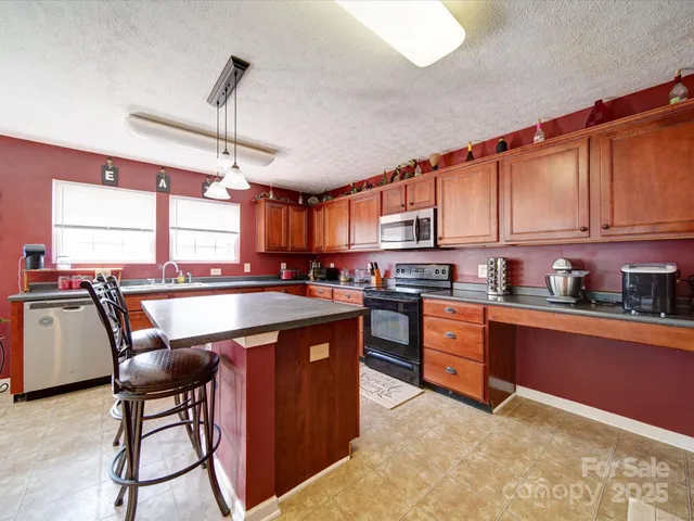 $409,000 | 3841 Shasta Circle, Clover, SC 29710