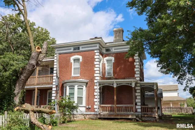 $118,900 | 713 North 6th Street, Quincy, IL 62301