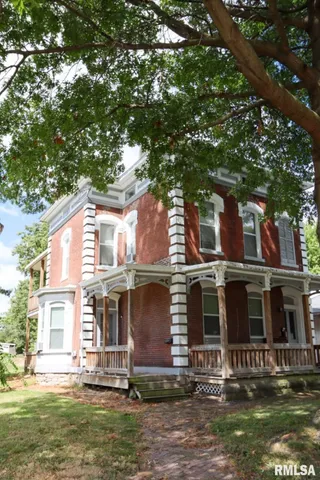 $118,900 | 713 North 6th Street, Quincy, IL 62301