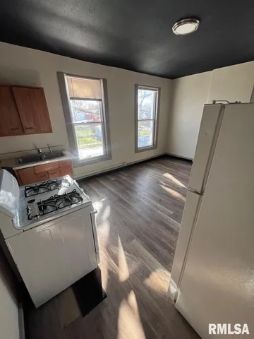 $118,900 | 713 North 6th Street, Quincy, IL 62301