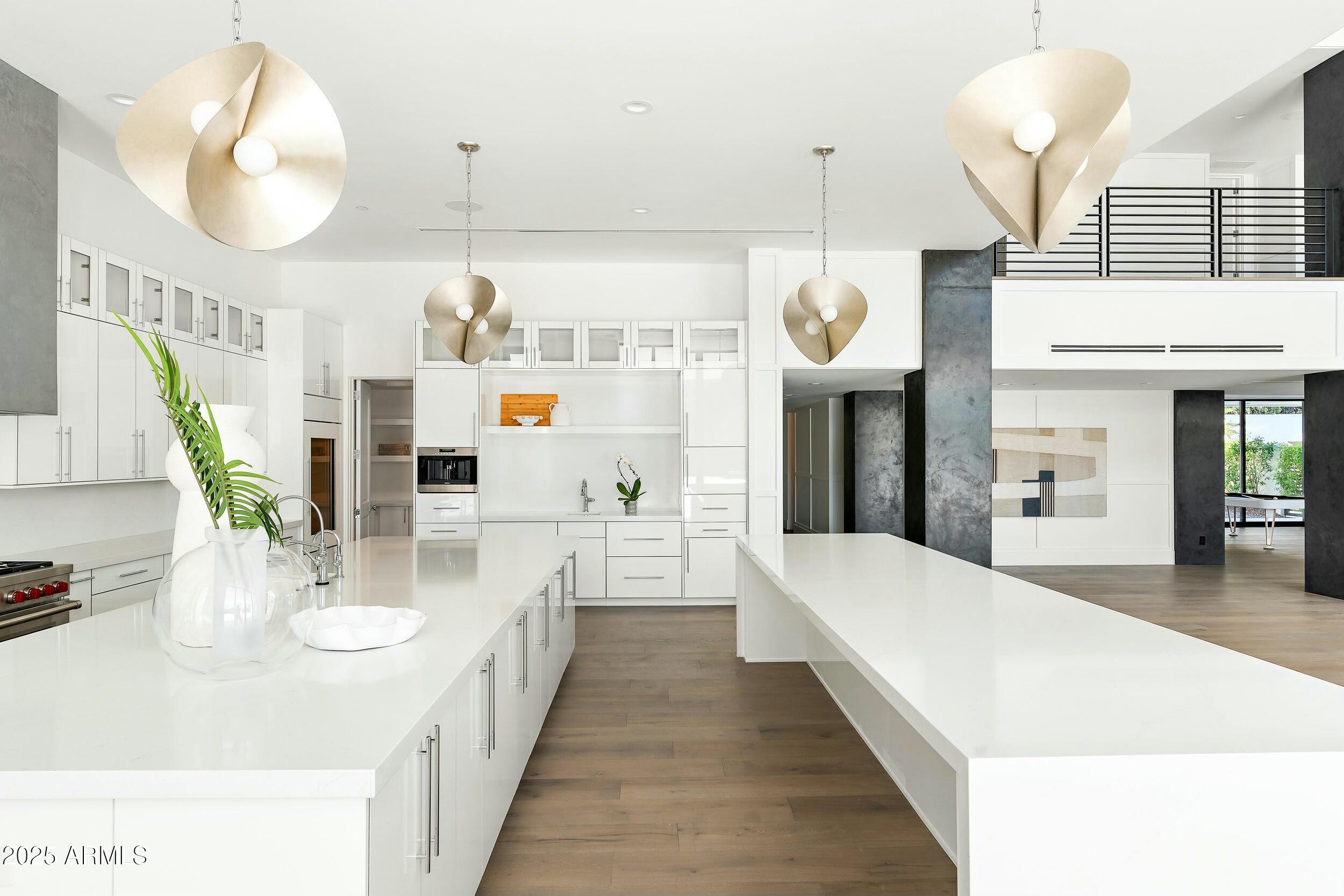 6216 North 38th Place Paradise Valley, AZ 85253 - Photo 13 of 69 Kitchen