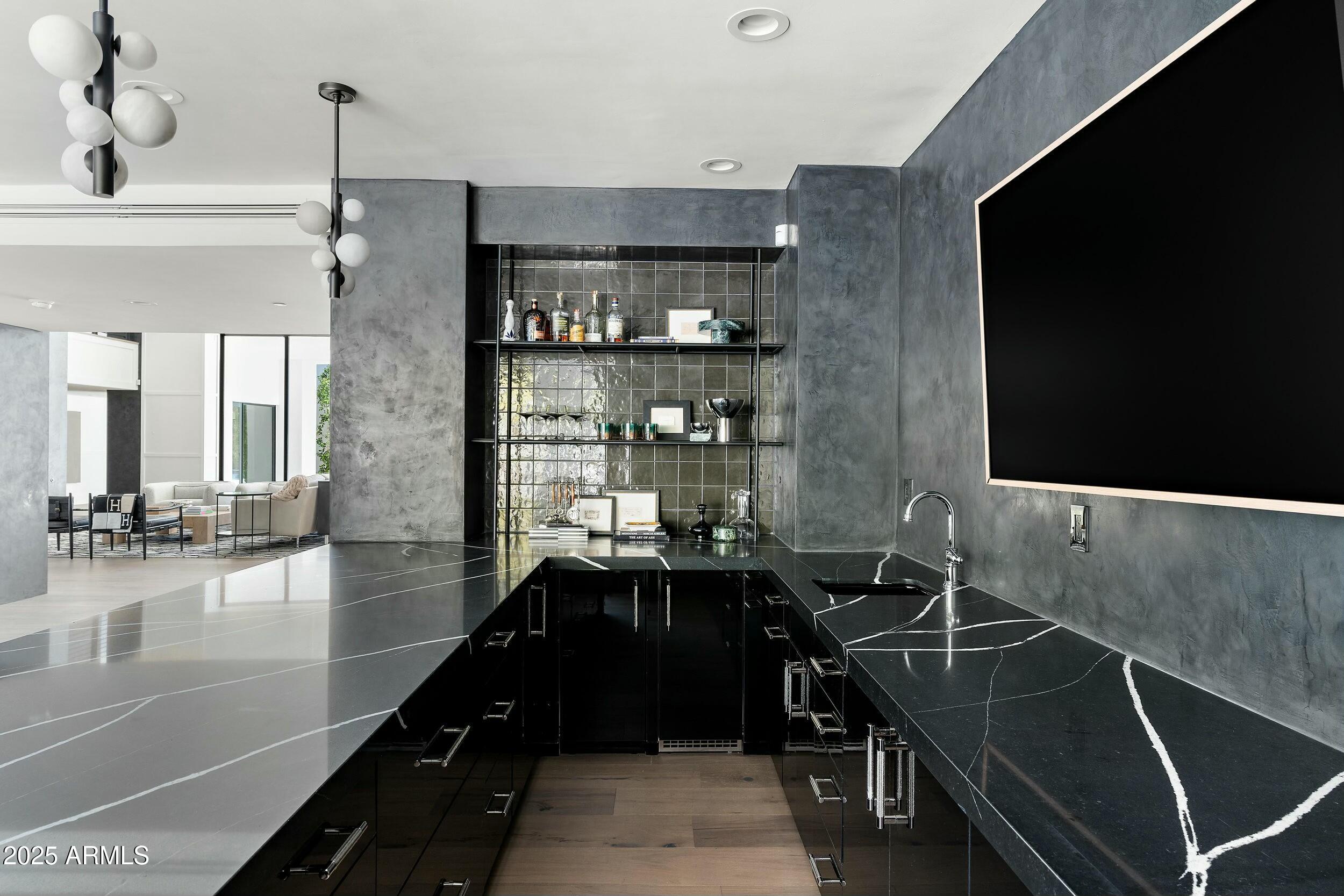 6216 North 38th Place Paradise Valley, AZ 85253 - Photo 22 of 69 Bar / Pool Room