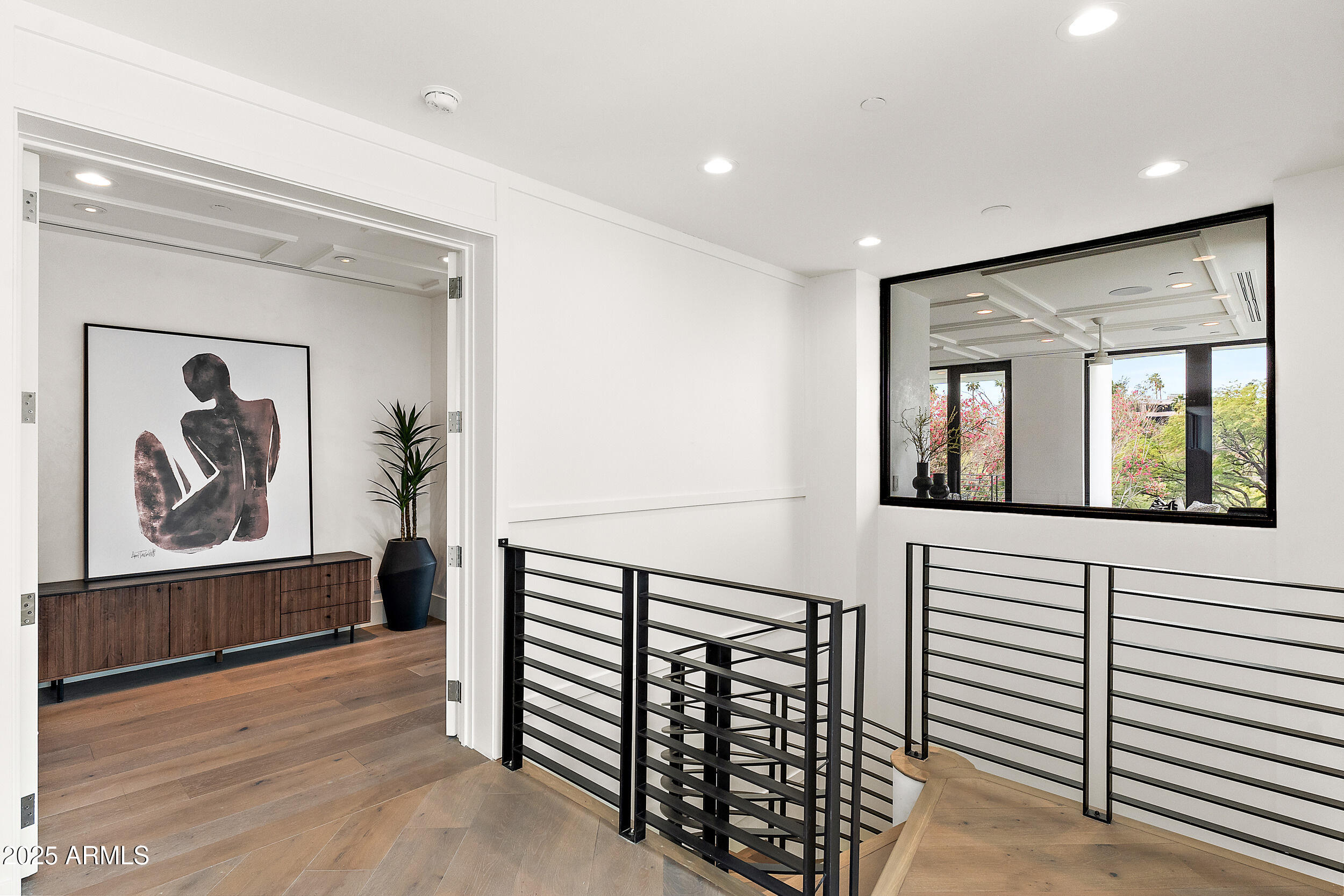 6216 North 38th Place Paradise Valley, AZ 85253 - Photo 23 of 69 Primary Suite Entry