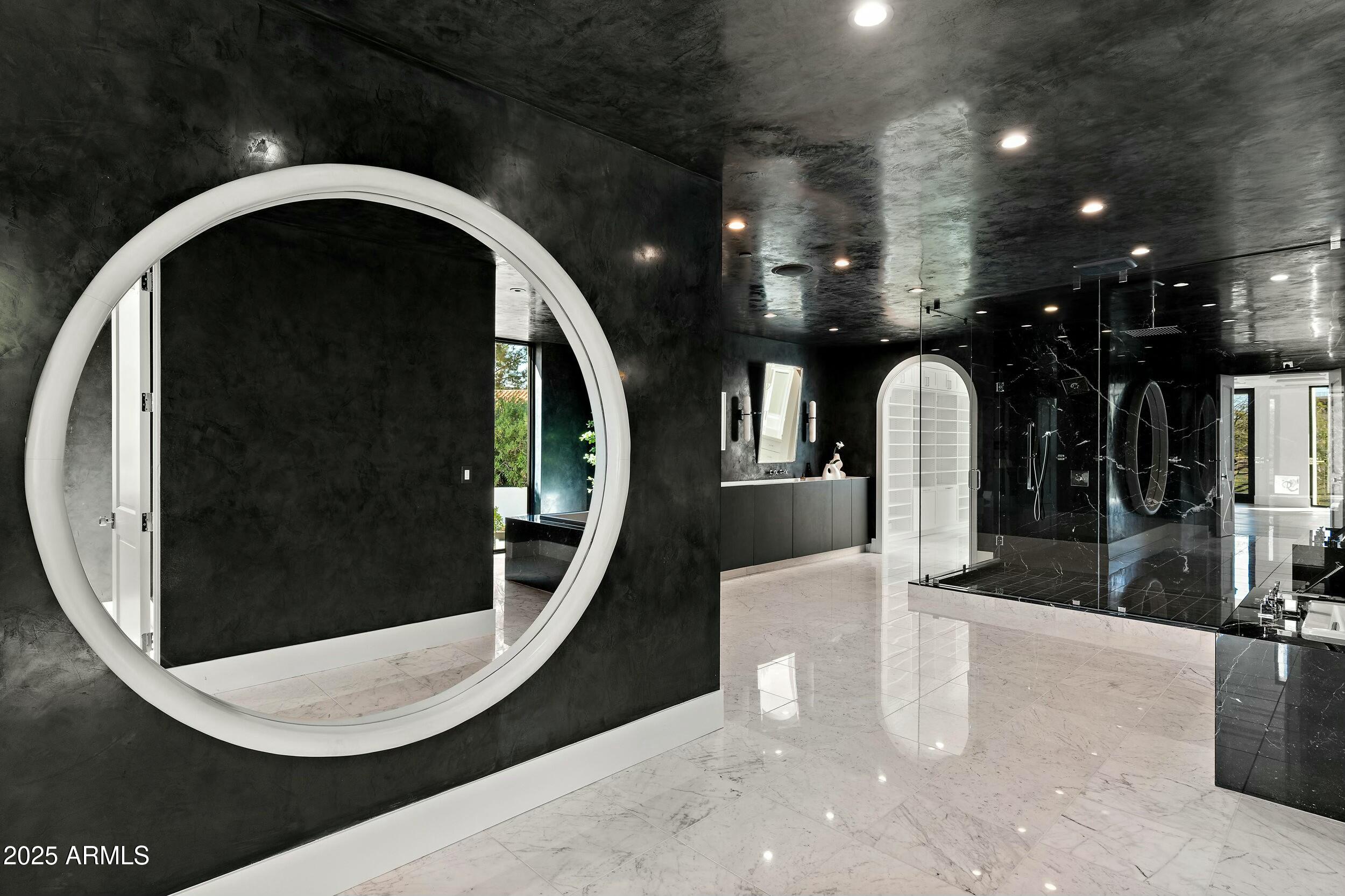 6216 North 38th Place Paradise Valley, AZ 85253 - Photo 29 of 69 Primary Bath