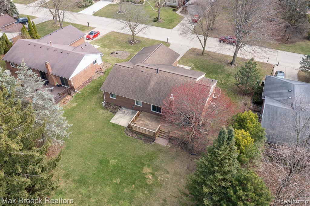 2232 Warrington Road Rochester Hills, MI 48307 - Photo 44 of 51