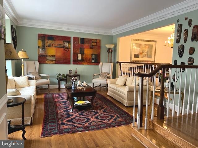 8033 Quarry Ridge Way Bethesda, MD 20817 - Photo 2 of 5 Living Room