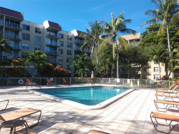 $340,000 | 13100 Southwest 92nd Avenue, Unit A112, Miami, FL 33176