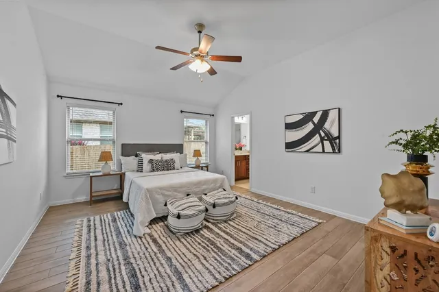 $575,000 | 918 Valley View Drive, Leander, TX 78641