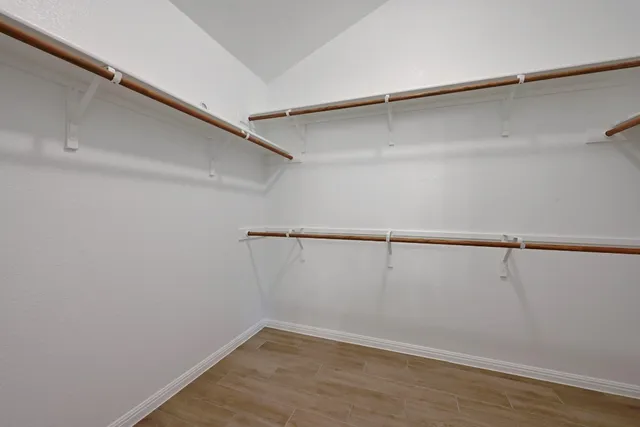 $575,000 | 918 Valley View Drive, Leander, TX 78641