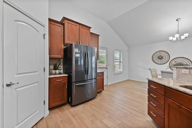 $575,000 | 918 Valley View Drive, Leander, TX 78641