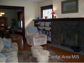 2044 South 4th Street Springfield, IL 62703 - Photo 2 of 21