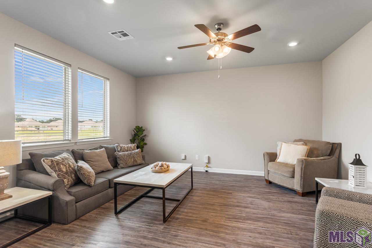 13619 Willamette Way Baton Rouge, LA 70817 - Photo 4 of 15