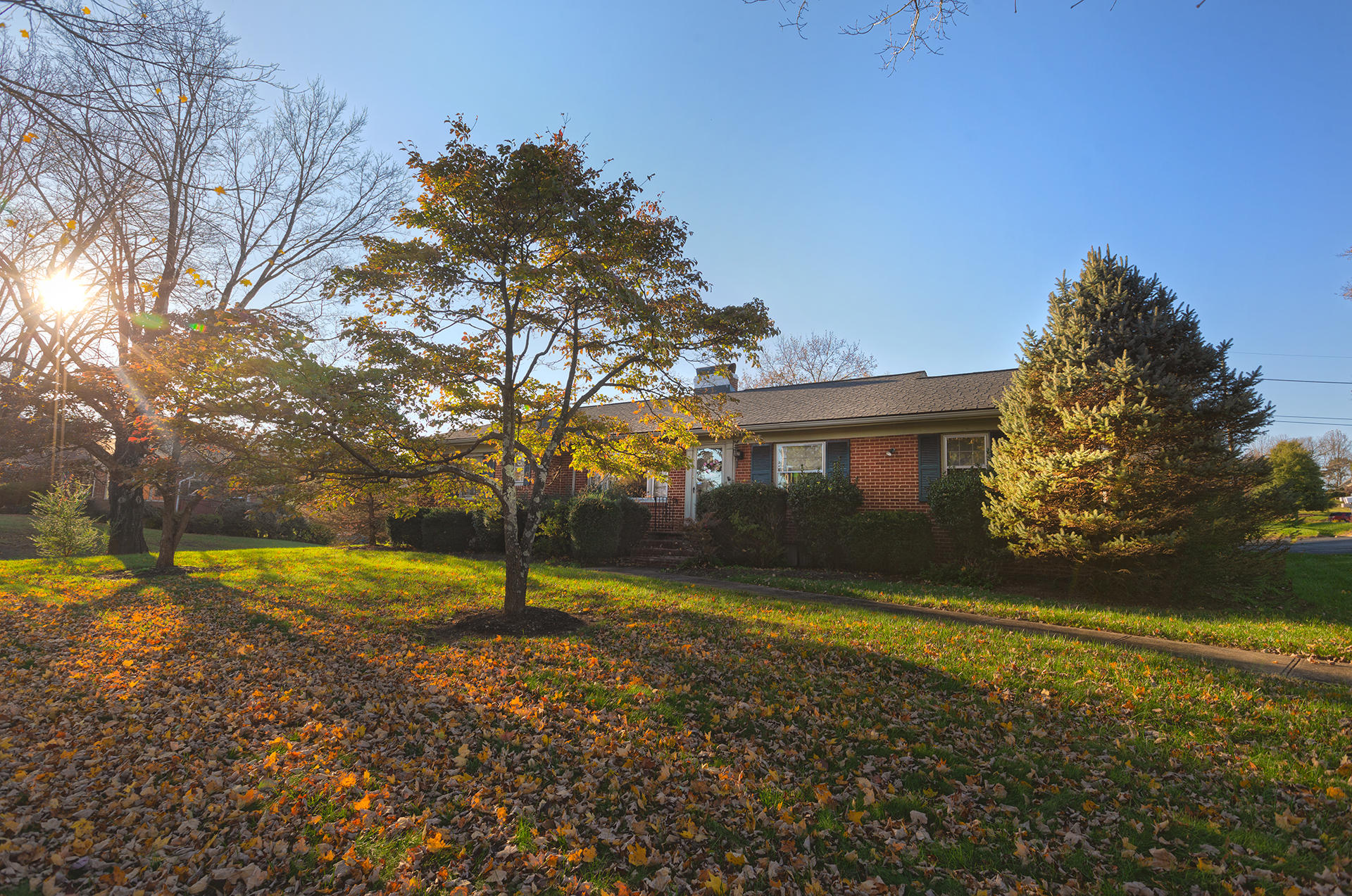 3903 Mud Lick Road Southwest Roanoke, VA 24018 - Photo 1 of 31 1
