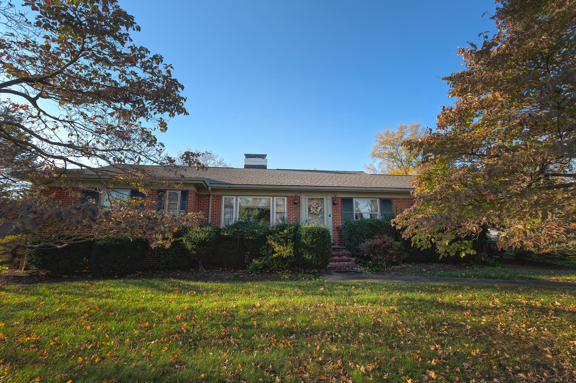 3903 Mud Lick Road Southwest Roanoke, VA 24018 - Photo 2 of 31 2