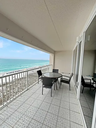 $675,000 | 8525 Gulf Boulevard, Unit 811, Navarre, FL 32566
