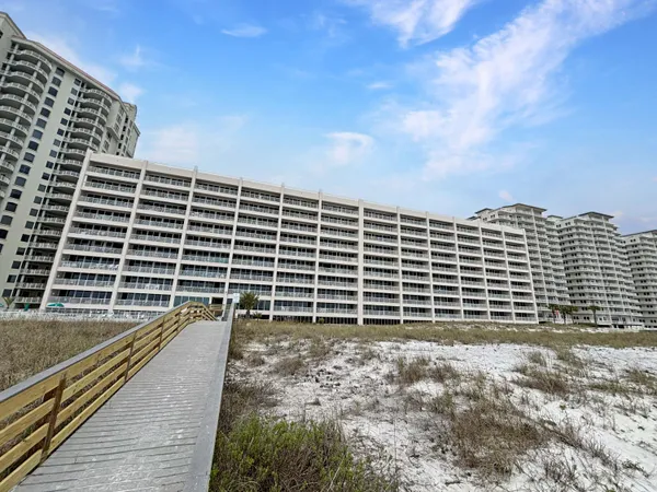 $675,000 | 8525 Gulf Boulevard, Unit 811, Navarre, FL 32566