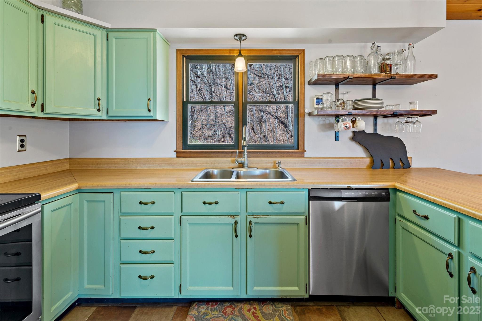 1283 Patsy Creek Road Burnsville, NC 28714 - Photo 15 of 48 Gallery Image 15