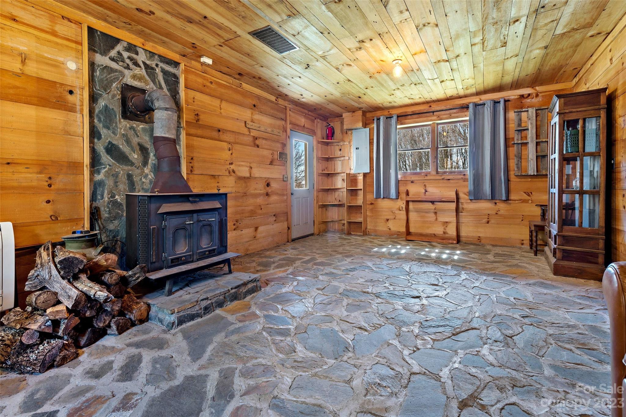 1283 Patsy Creek Road Burnsville, NC 28714 - Photo 24 of 48 Gallery Image 24