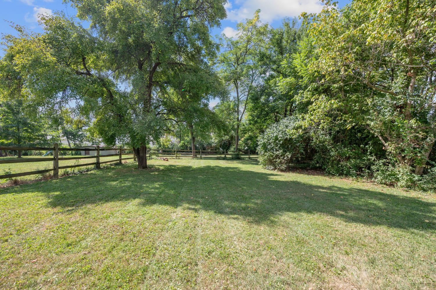 7101 Dunn Road Cincinnati, OH 45230 - Photo 15 of 50