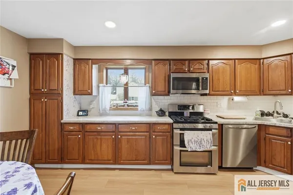 $650,000 | 251 Matchaponix Avenue, Monroe Township, NJ 08831