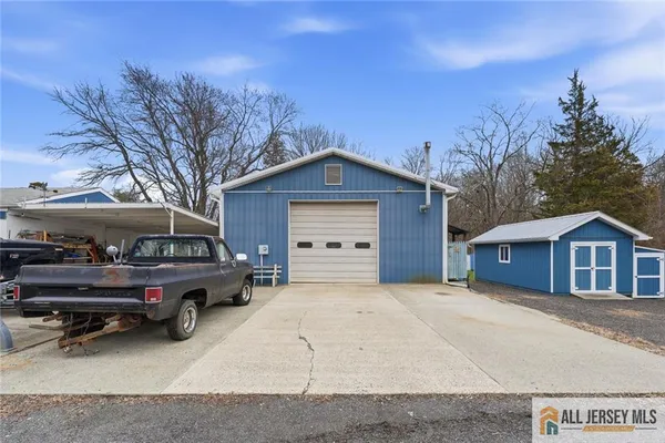 $650,000 | 251 Matchaponix Avenue, Monroe Township, NJ 08831