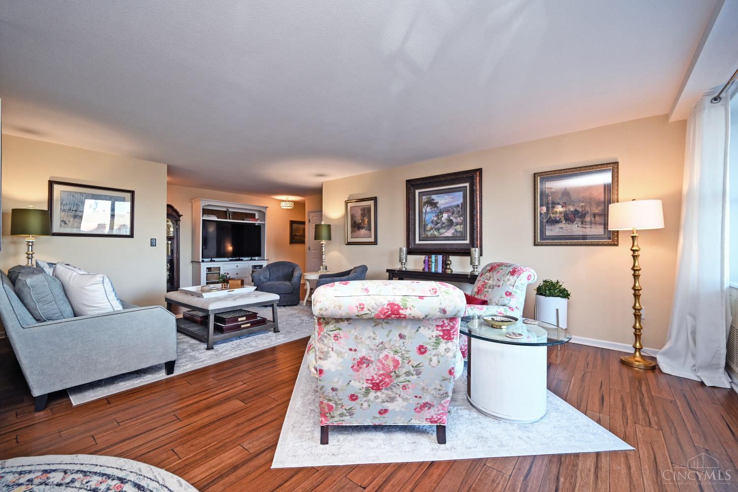 2444 Madison Road, Unit 210A Cincinnati, OH 45208 - Photo 13 of 44 Gallery Image 13