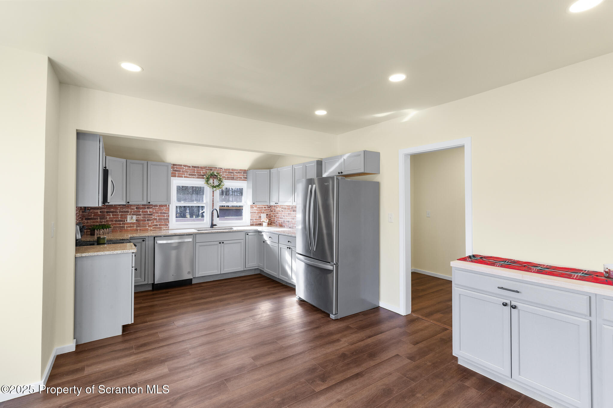 446 Orange Road Dallas, PA 18612 - Photo 12 of 40 13-print-446OrangeRd-13