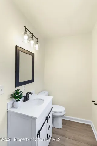 $279,000 | 446 Orange Road, Dallas, PA 18612