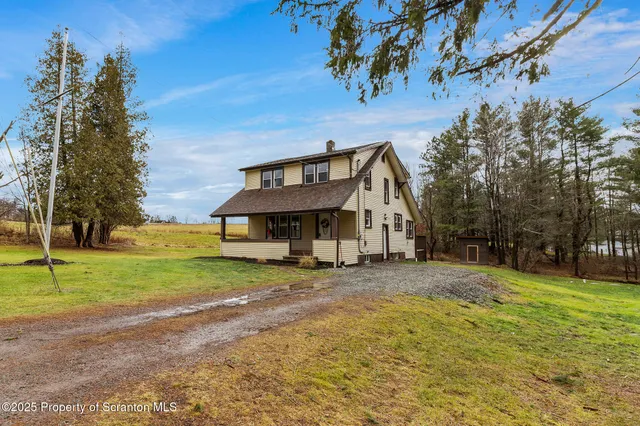 $279,000 | 446 Orange Road, Dallas, PA 18612