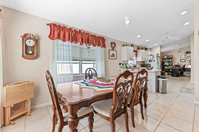 $379,900 | 5193 Robino Circle, West Palm Beach, FL 33417