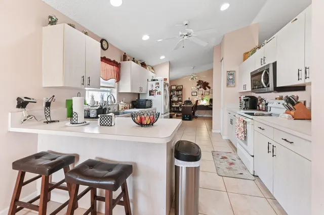 $379,900 | 5193 Robino Circle, West Palm Beach, FL 33417