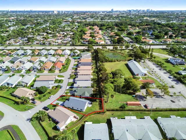 $379,900 | 5193 Robino Circle, West Palm Beach, FL 33417